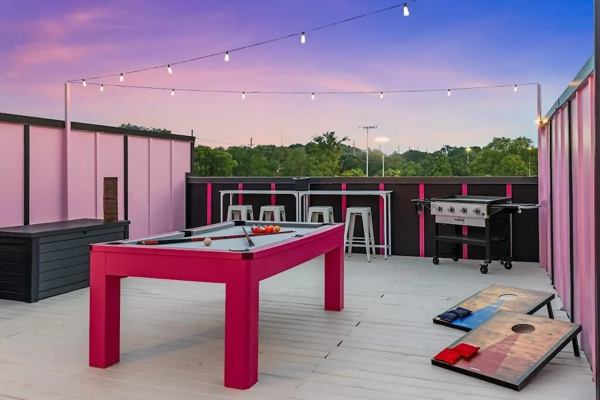 Disco Cowgirl Broadway 2Miles - 8 Q Beds - Rooftop - Omg Nashville